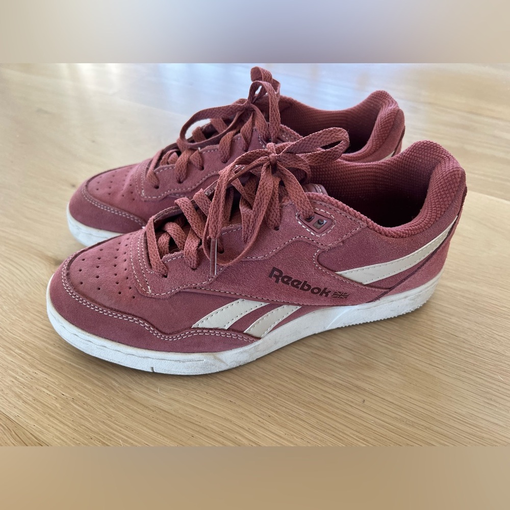 Reebok BB 4000 II sneakers in Sedona Rose/Stucco
